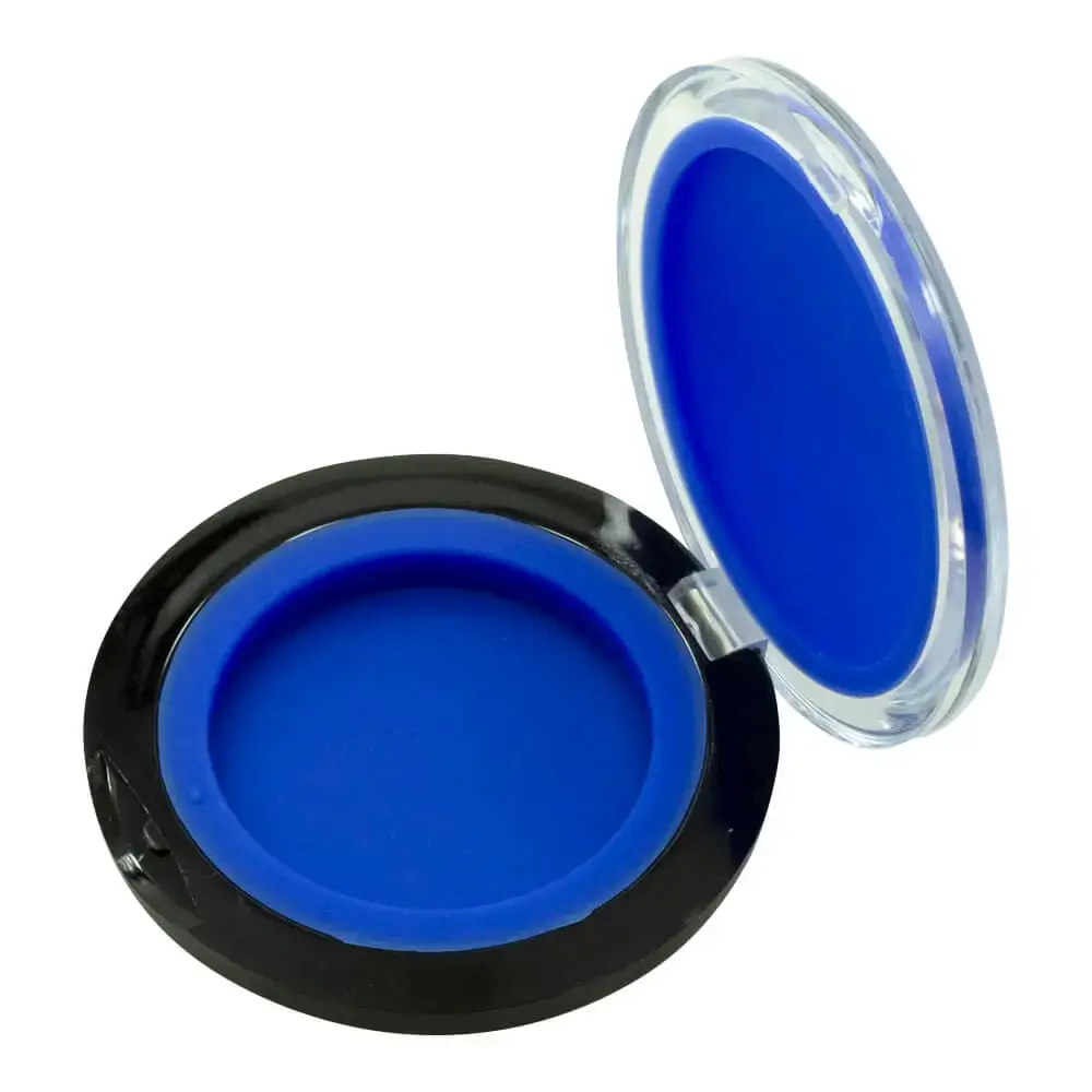 blue clamshell puck that is open