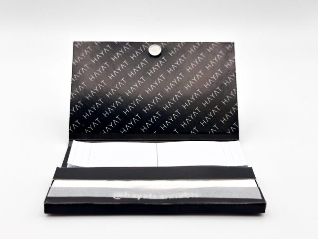 custom print rolling papers with magnetic closure